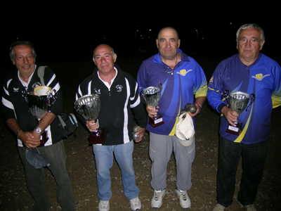 Les vainqueurs: JL ALONSO - M. MARTIN et les finalistes J. Gayral - L. Marty  (photo de A. Routaboul)) Les vainqueurs: JL ALONSO - M. MARTIN et les finalistes J. Gayral - L. Marty  (photo de A. Routaboul))