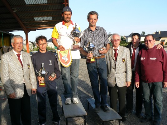 Le podium senior à Réquista