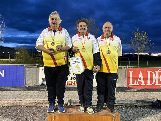 Champions Triplettes Vétérans 2025 : Claude Guilhem, Bruno Nunzio et Dominique Pourcel